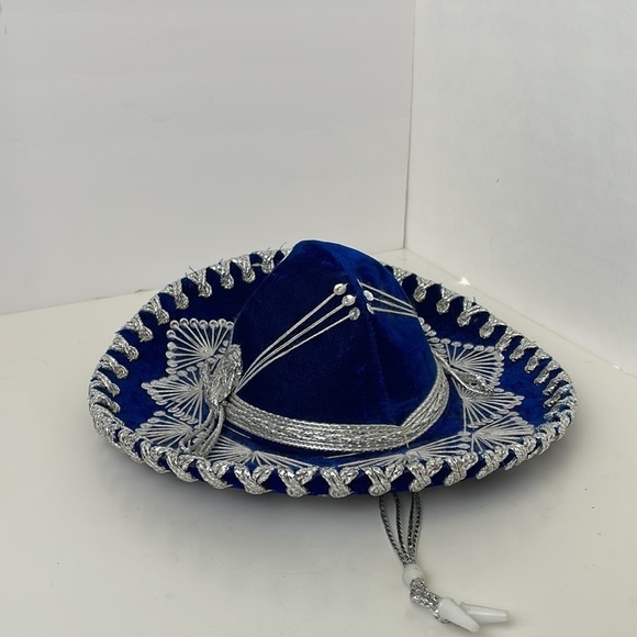 Authentic Vintage Mexican Sombrero by Salazar Yepez - Picture 5 of 16